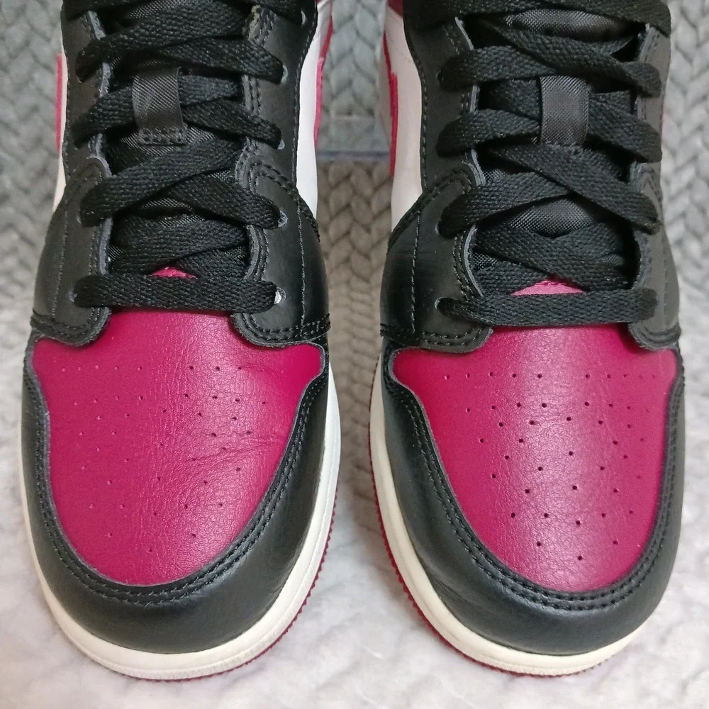 Jordan 1 Mid Bred Toe GS Black Noble Red Youth Basketball Sneakers Shoes Size 6Y